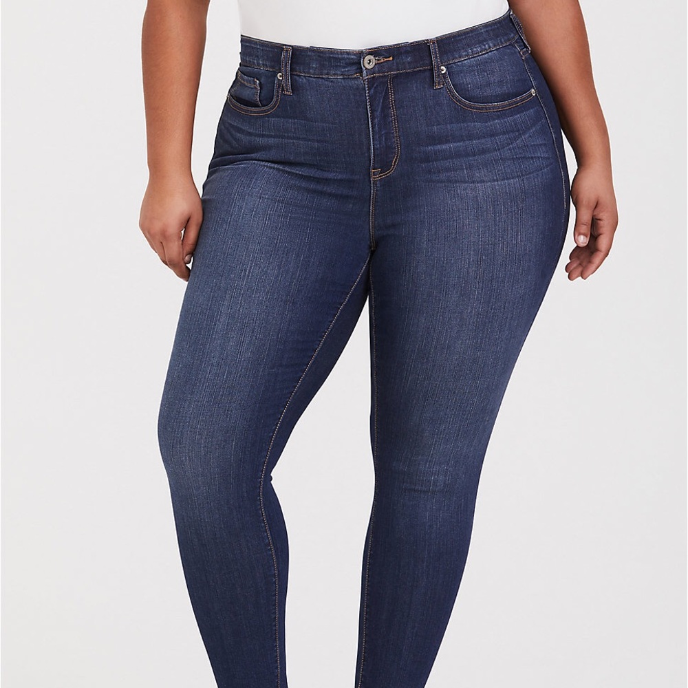 Torrid Sky High skinny SHORT LENGTH